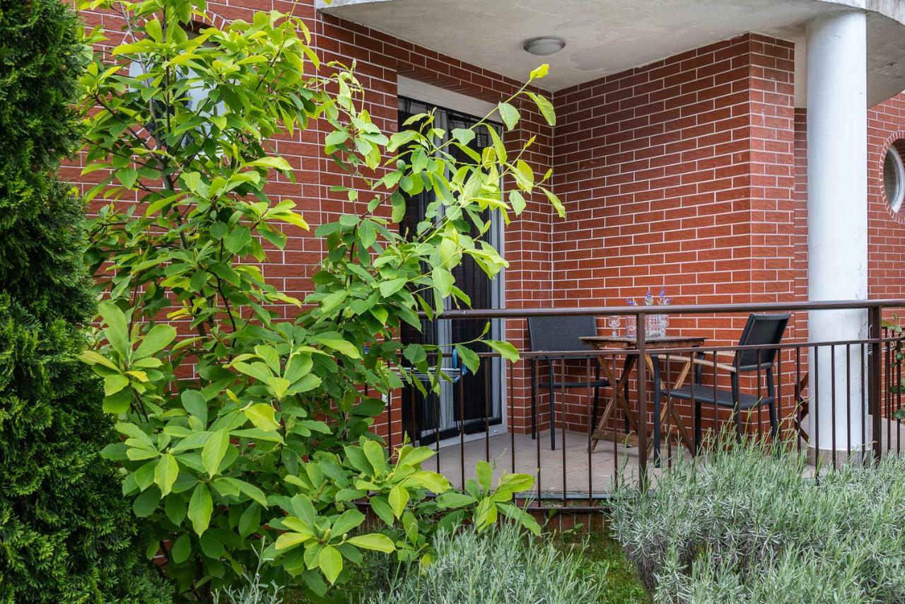 Spirit Of Heviz Apartment Exterior photo
